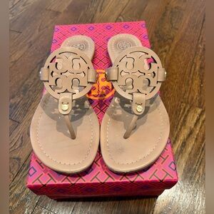 SOLD👏🏻Tory Burch Miller sandals